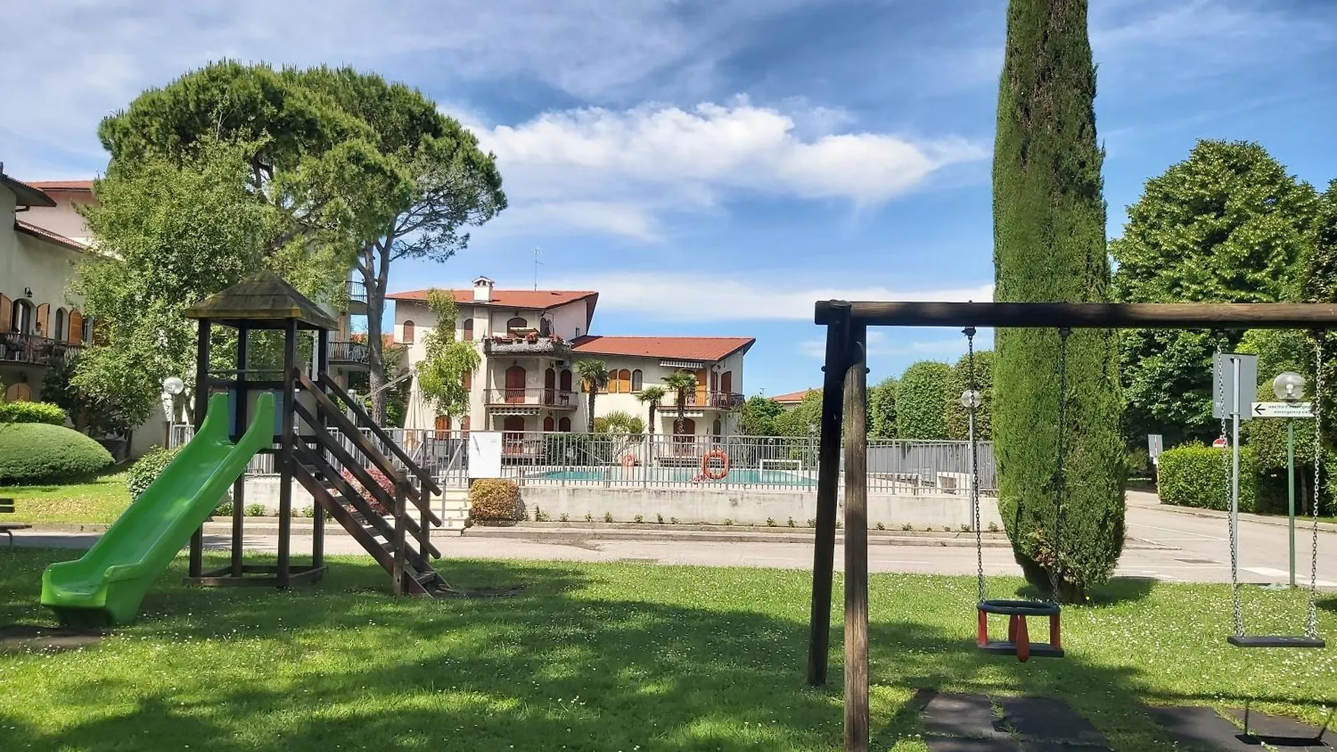公寓 I Limoni Bilocale In Residence Con Piscina 佩斯基耶拉德加达