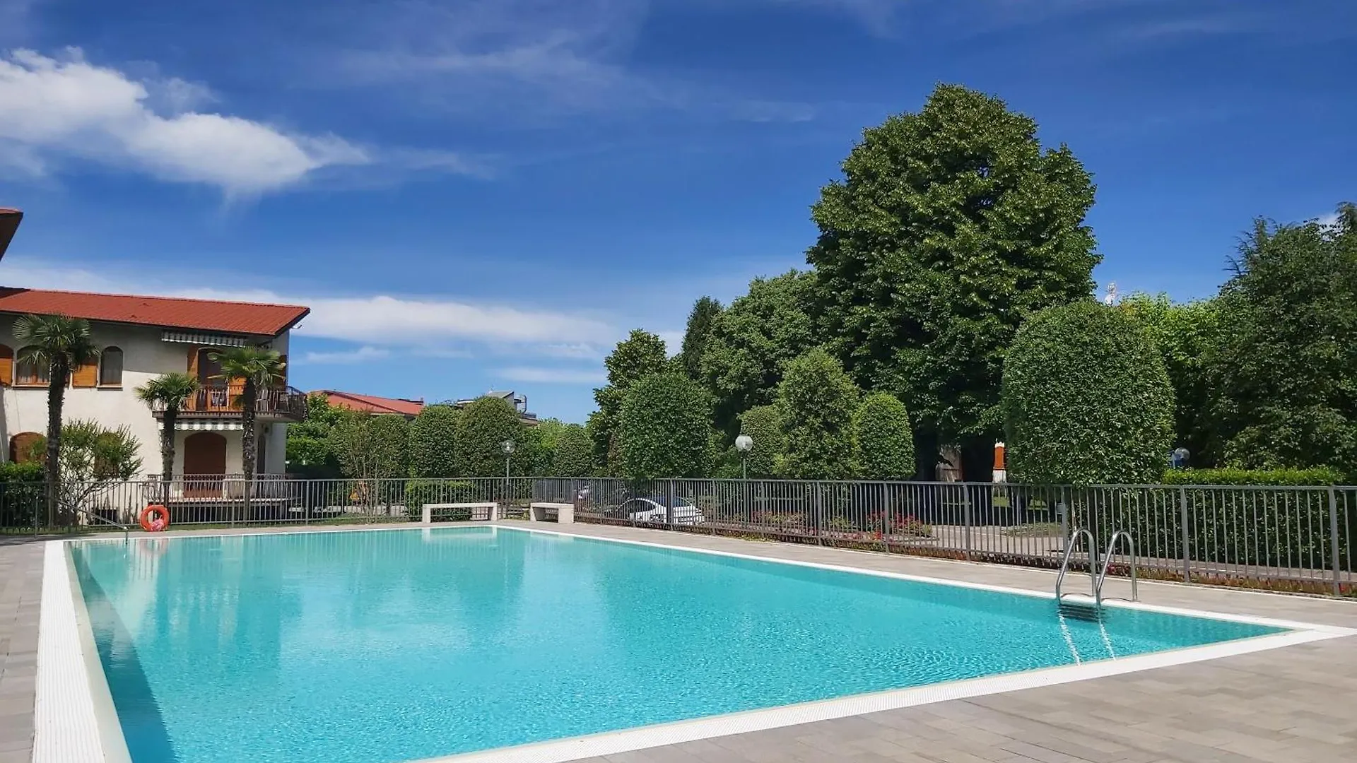 I Limoni Bilocale In Residence Con Piscina 佩斯基耶拉德加达 公寓